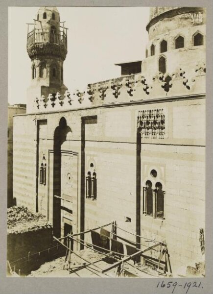 K.A.C. Creswell, Main façade of the funerary mosque of Mamluk Amir Aslam al-Silihdar, Cairo