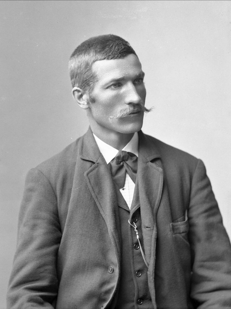 Gustav Borgen, NFB.32038