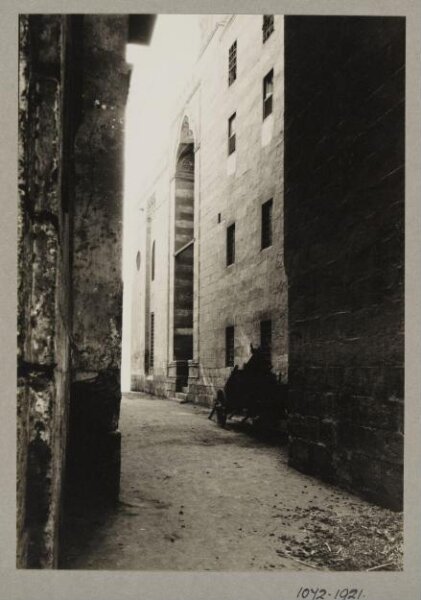 K.A.C. Creswell, South east façade of the mosque of Mamluk Qadi Abu Bakr Ibn Muzhir, Cairo