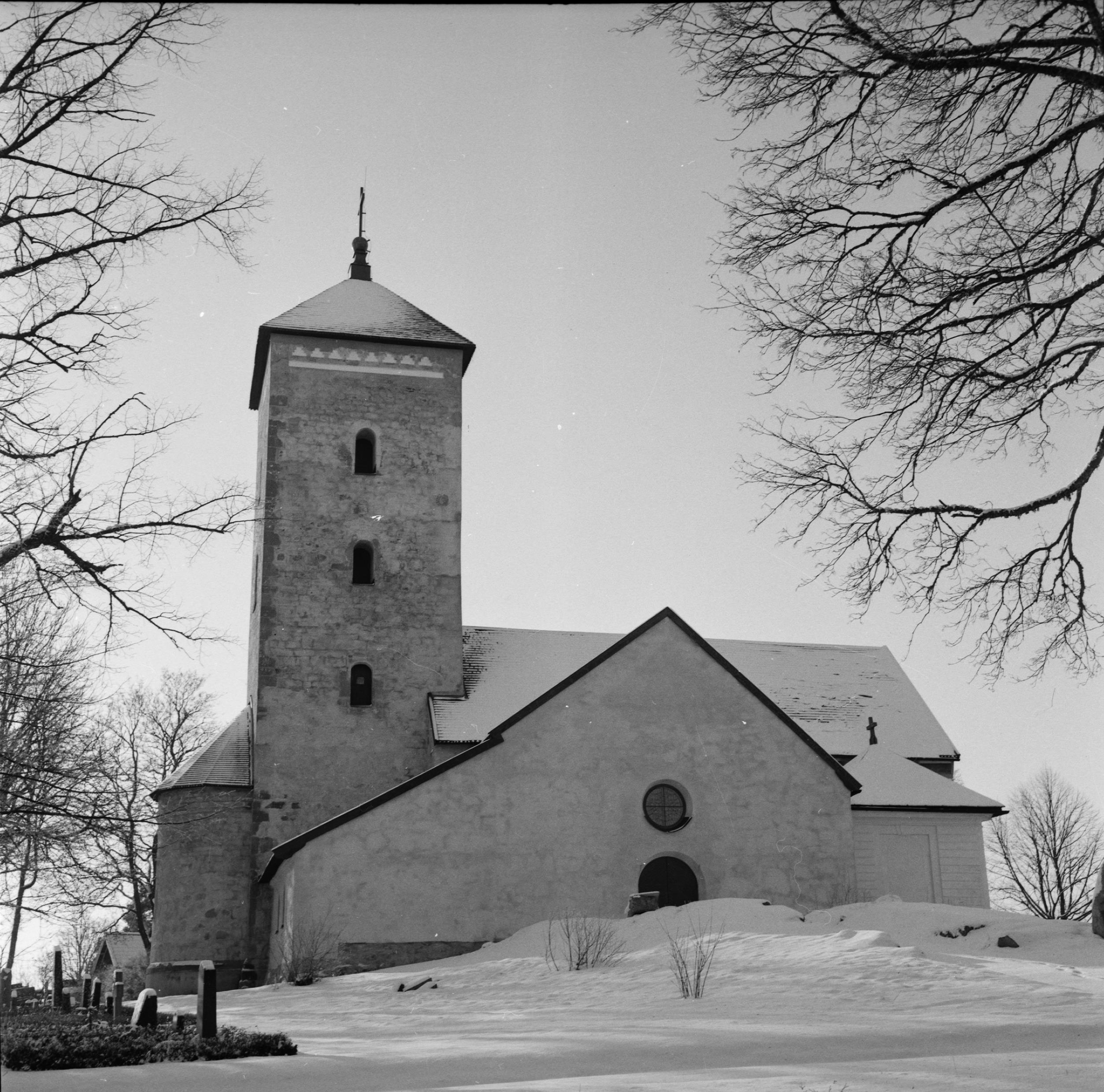 Marianne Bratt Gustafsson, Skånela kyrka