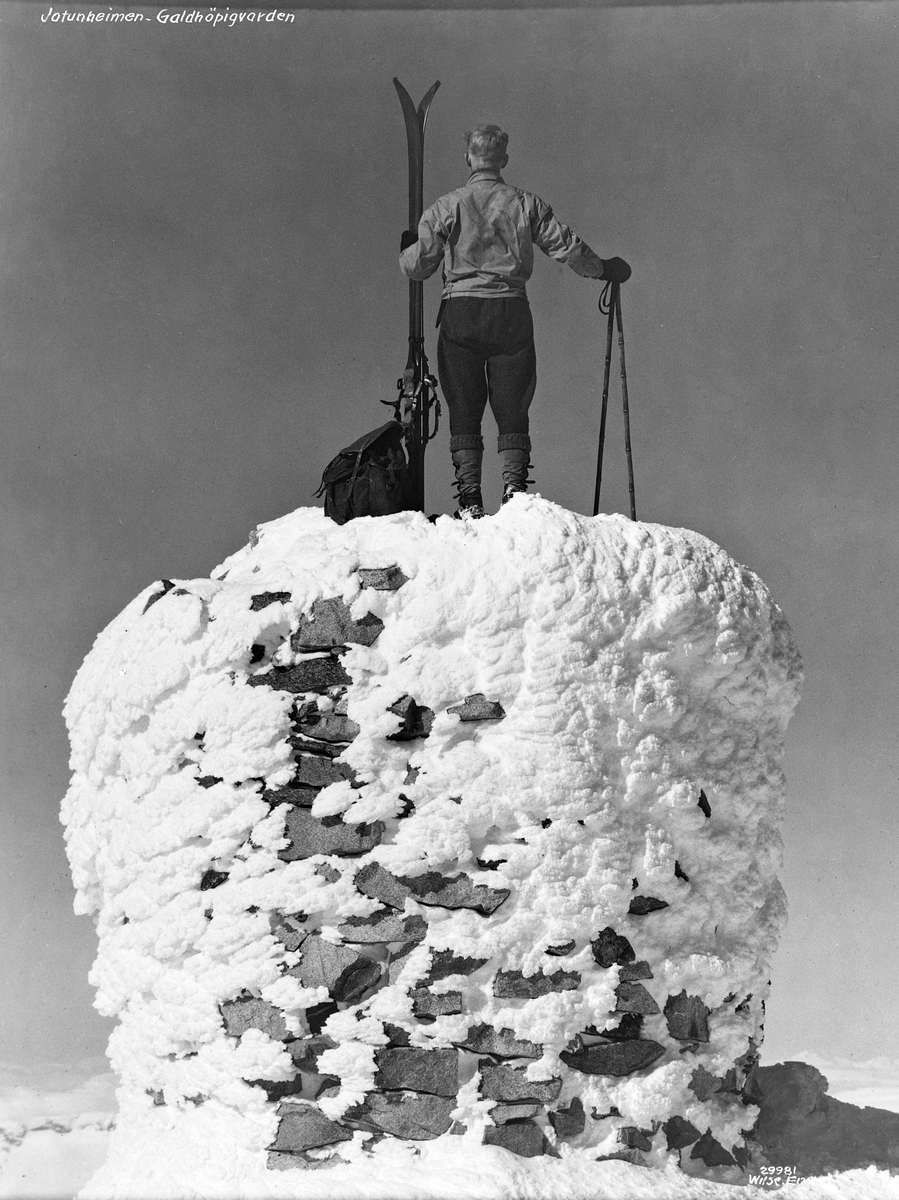 Anders Beer Wilse, Prot: Jotunheimen Vinter - Galdhøpiggen, Varden