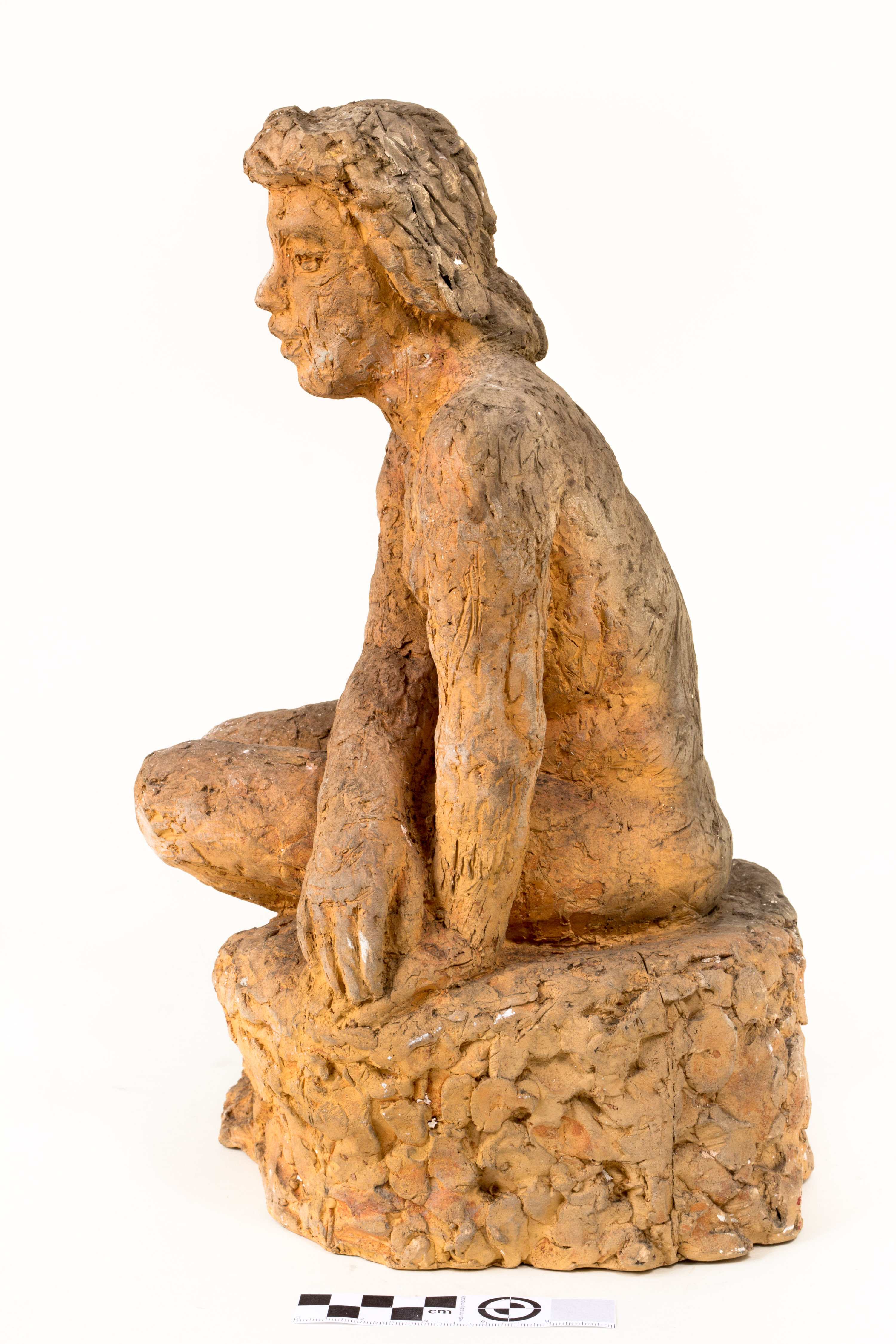 Anton (autor) Starkopf, Istuv naisfiguur