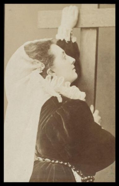 London Stereoscopic and Photographic Company, Guy Little Theatrical Photograph