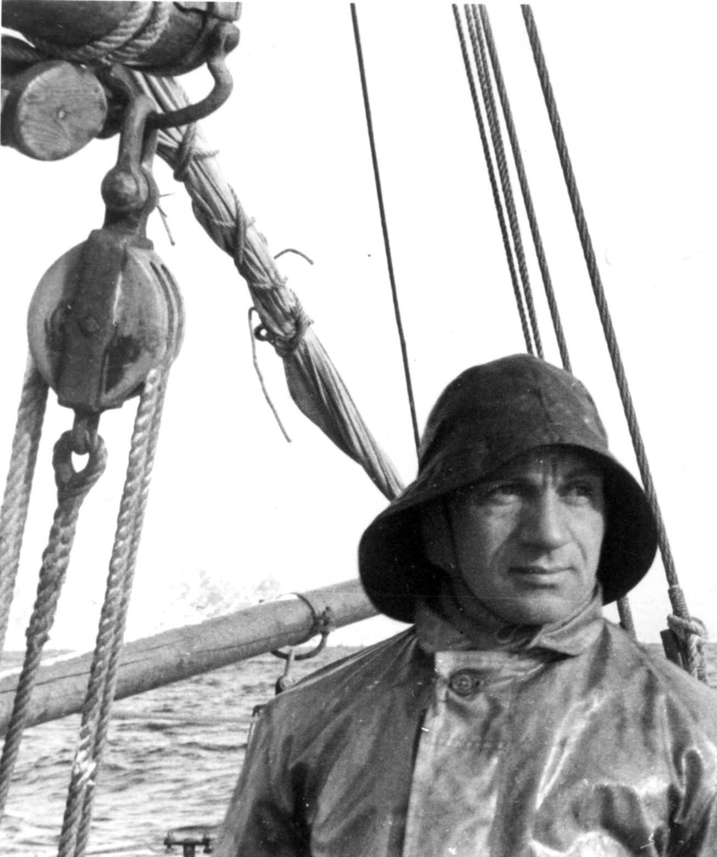 Anders Beer Wilse, Lofotfiske. Redningsskøyta Biskop Hvoslef.