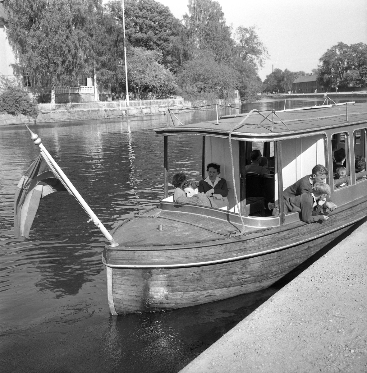 Örebro Kuriren, Premiär för Cajsa Warg. 9 juni 1958.