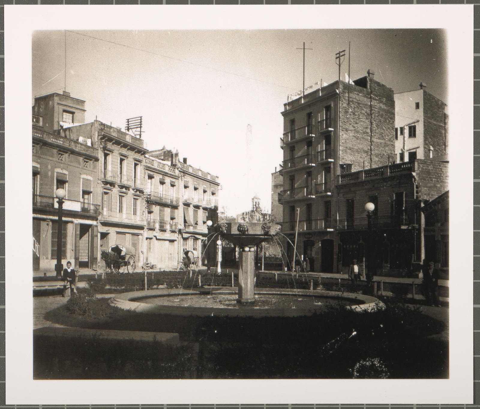 Desconegut, [Plaça Marquès de Camps]