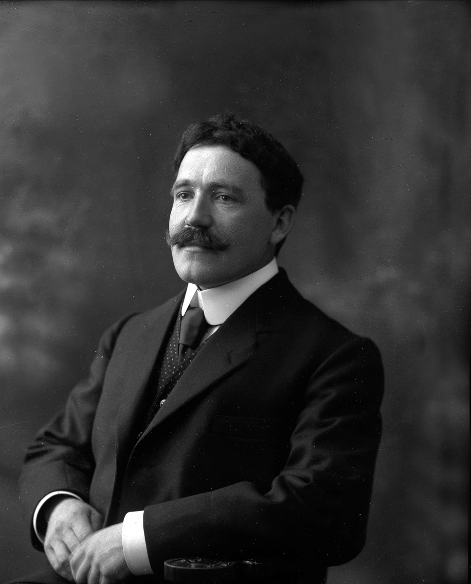 Gustav Borgen, NFB.37297