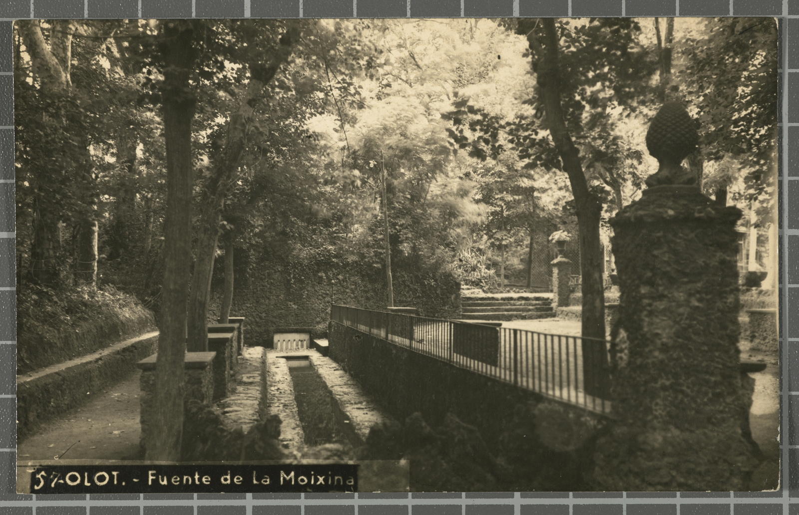 Desconegut, 57-Olot. - Fuente de La Moixina