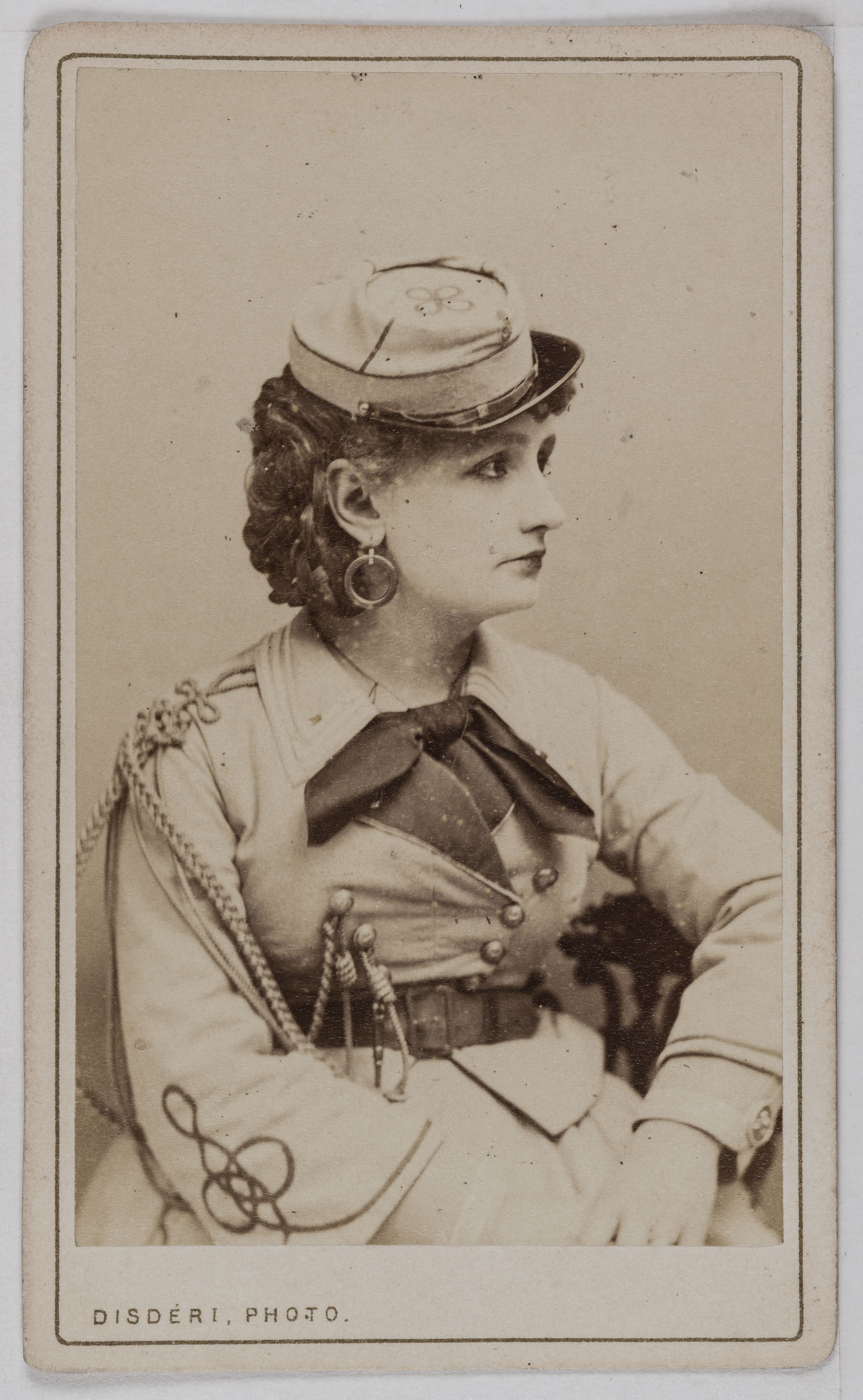 André-Adolphe-Eugène Disdéri, Portrait de Marié Irma, (sœur de Galli et de Paola Marié), (actrice)