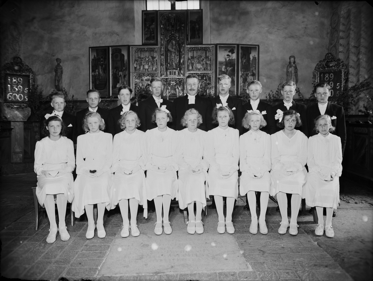 Skötsner-Edhlund, Konfirmander, Valö socken, Uppland 1943
