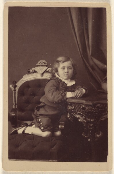 Unknown, [Boy wearing a Fauntleroy suit]