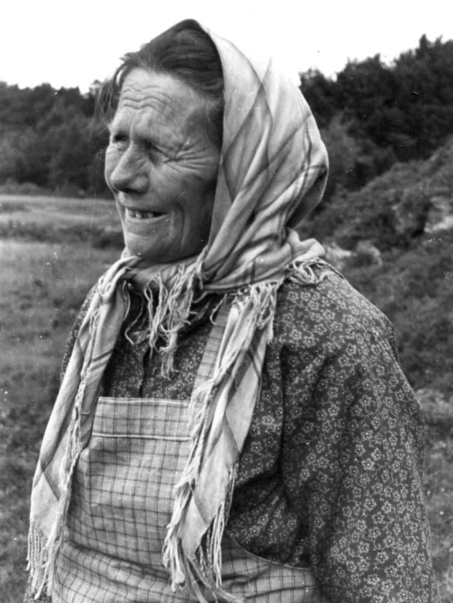 Anna Grostøl, Portrett av Rikka Jansen. Hægeland, Vennesla 1941.