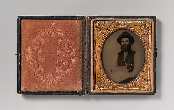 Unknown, [Bearded Plasterer with Hawk and Trowel]
