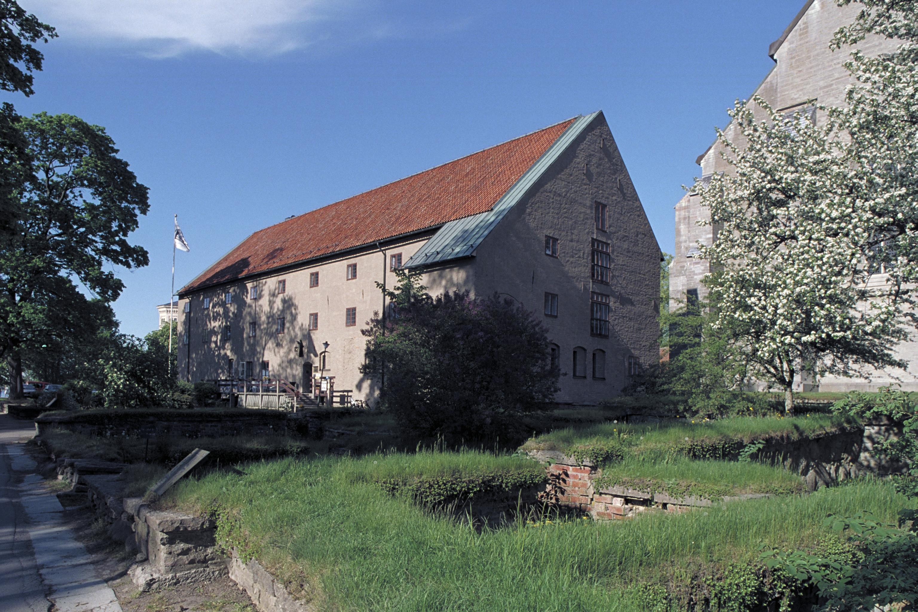 Bengt A Lundberg, Vadstena klosterområde