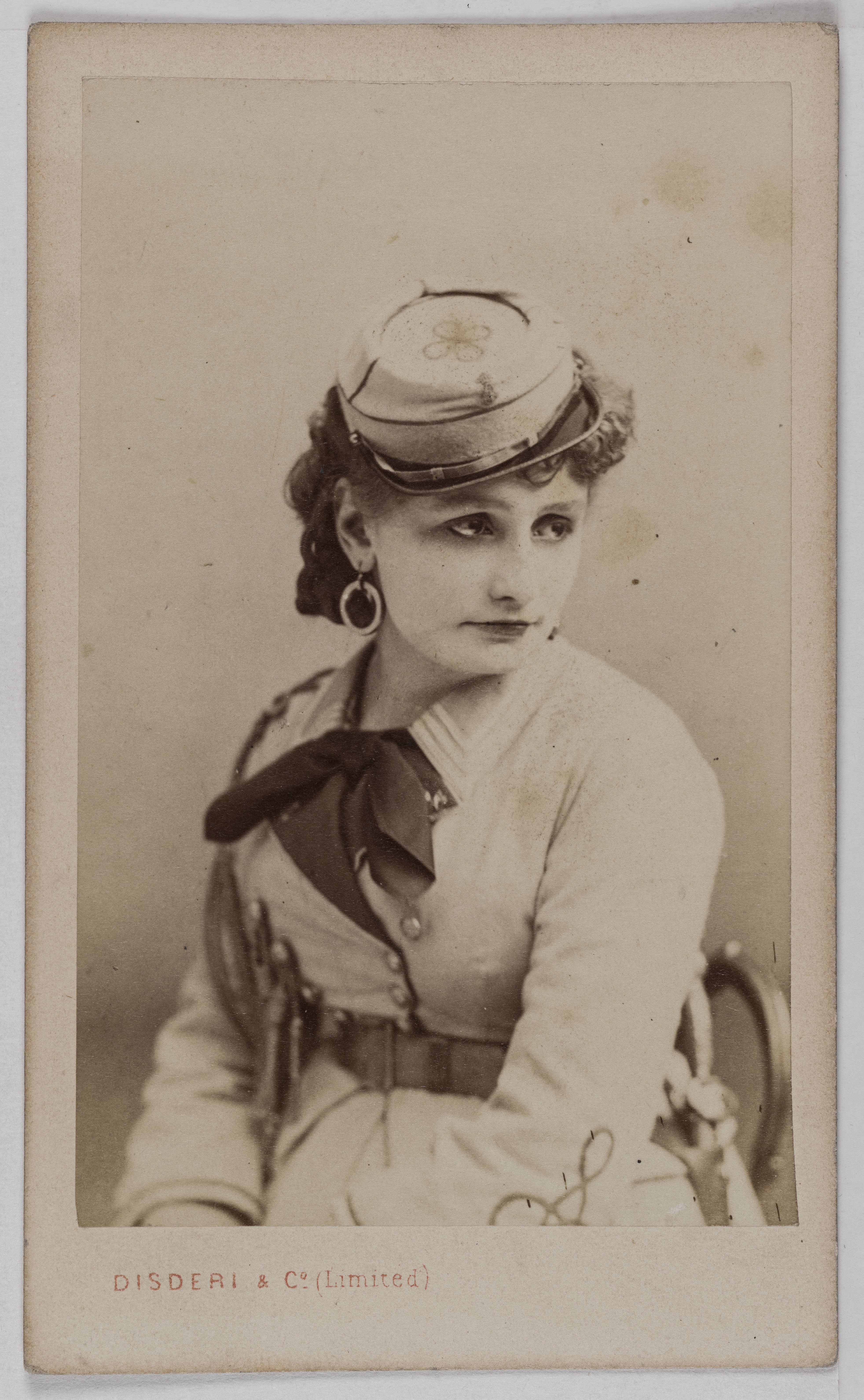 André-Adolphe-Eugène Disdéri, Portrait de Marié Irma, (sœur de Galli et de Paola Marié), (actrice)