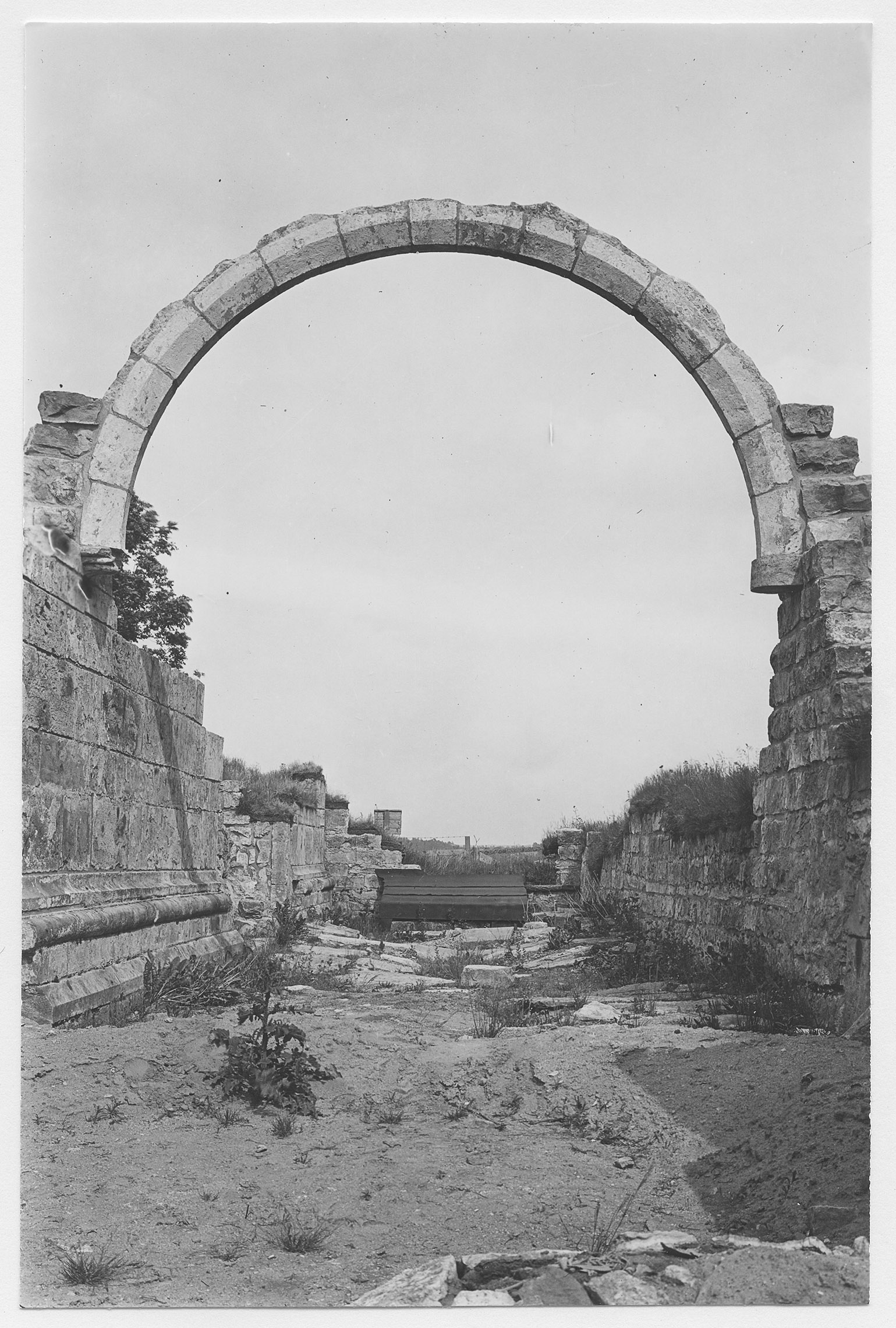 Mårten Sjöbeck, Gudhems klosterruin