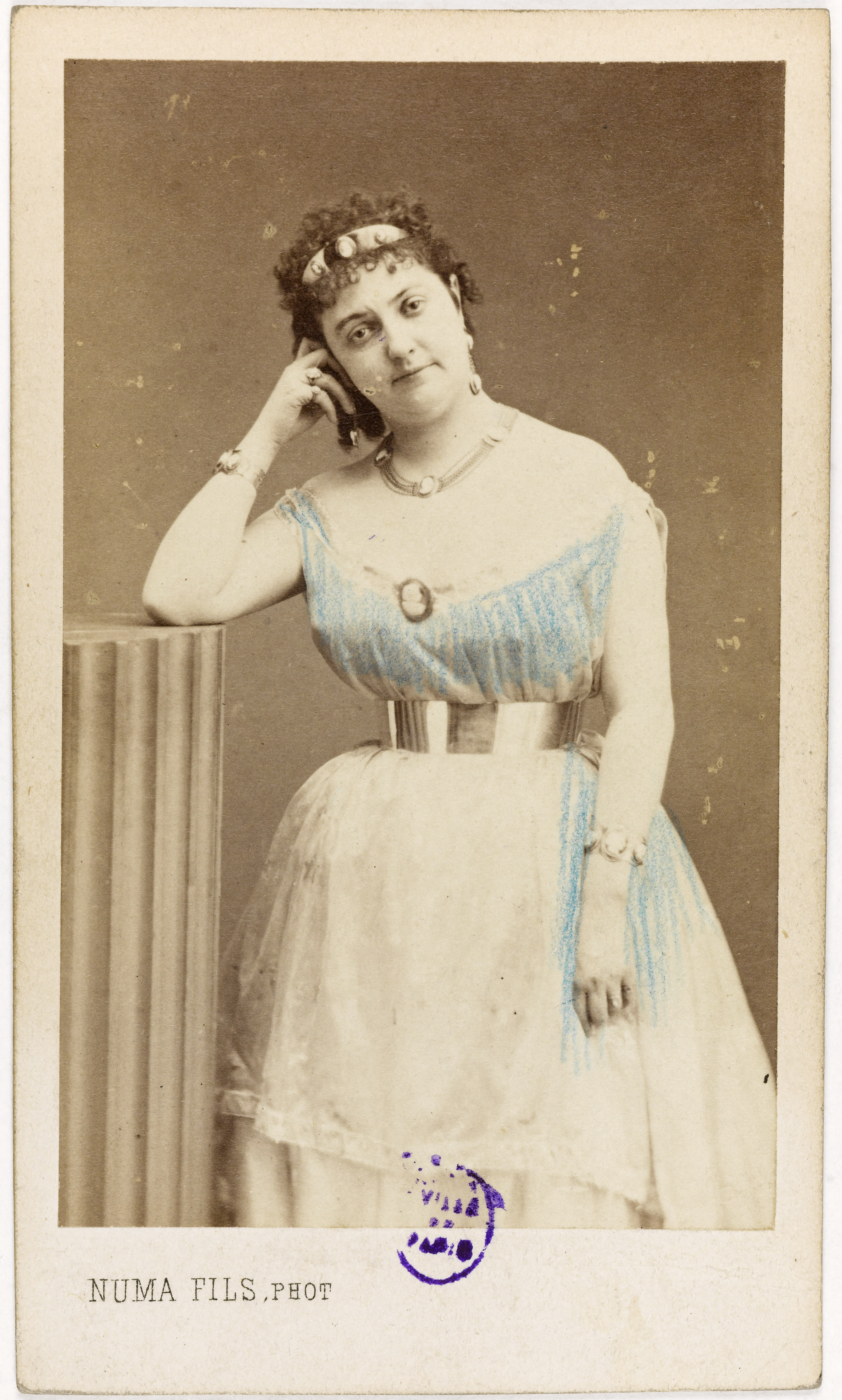 Numa Fils, Portrait d'Alice Theric, actrice