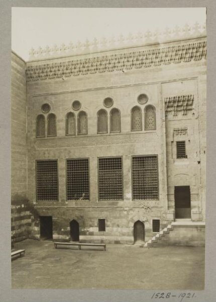 K.A.C. Creswell, Maq'ad of Mamluk Sultan Qansuh al-Ghawri, Cairo