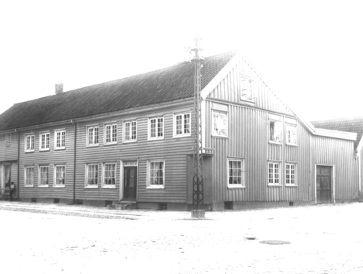 Anders Beer Wilse, Kistiansand 1