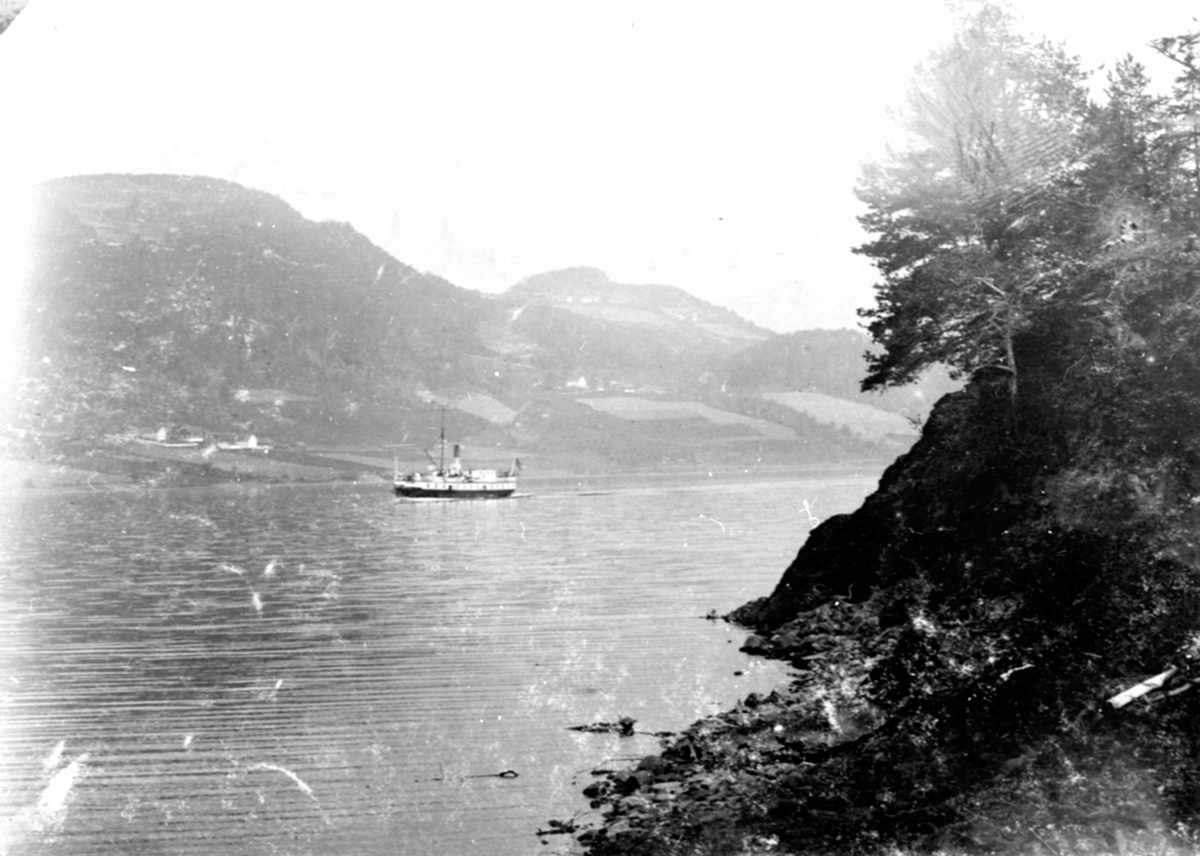 Anno Domkirkeodden, Mjøsbåt, fra Lillehammer ved Brøttum. Trolig er det D.S. Tordenskjold.