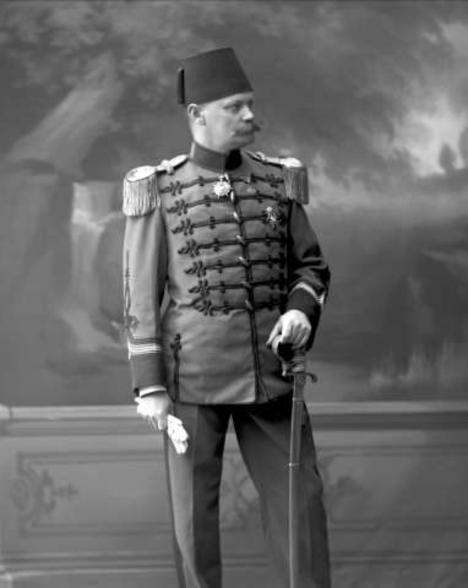 Gustav Borgen, Portrett, Karl Ingvar Nandrup, født 1864, iført utenlandsk uniform, ant. tyrkisk eller egyptisk.