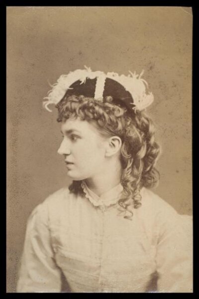 London Stereoscopic and Photographic Company, Guy Little Theatrical Photograph