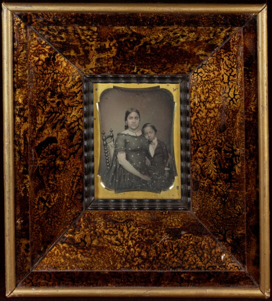 Unknown, [Portrait of mother and child]