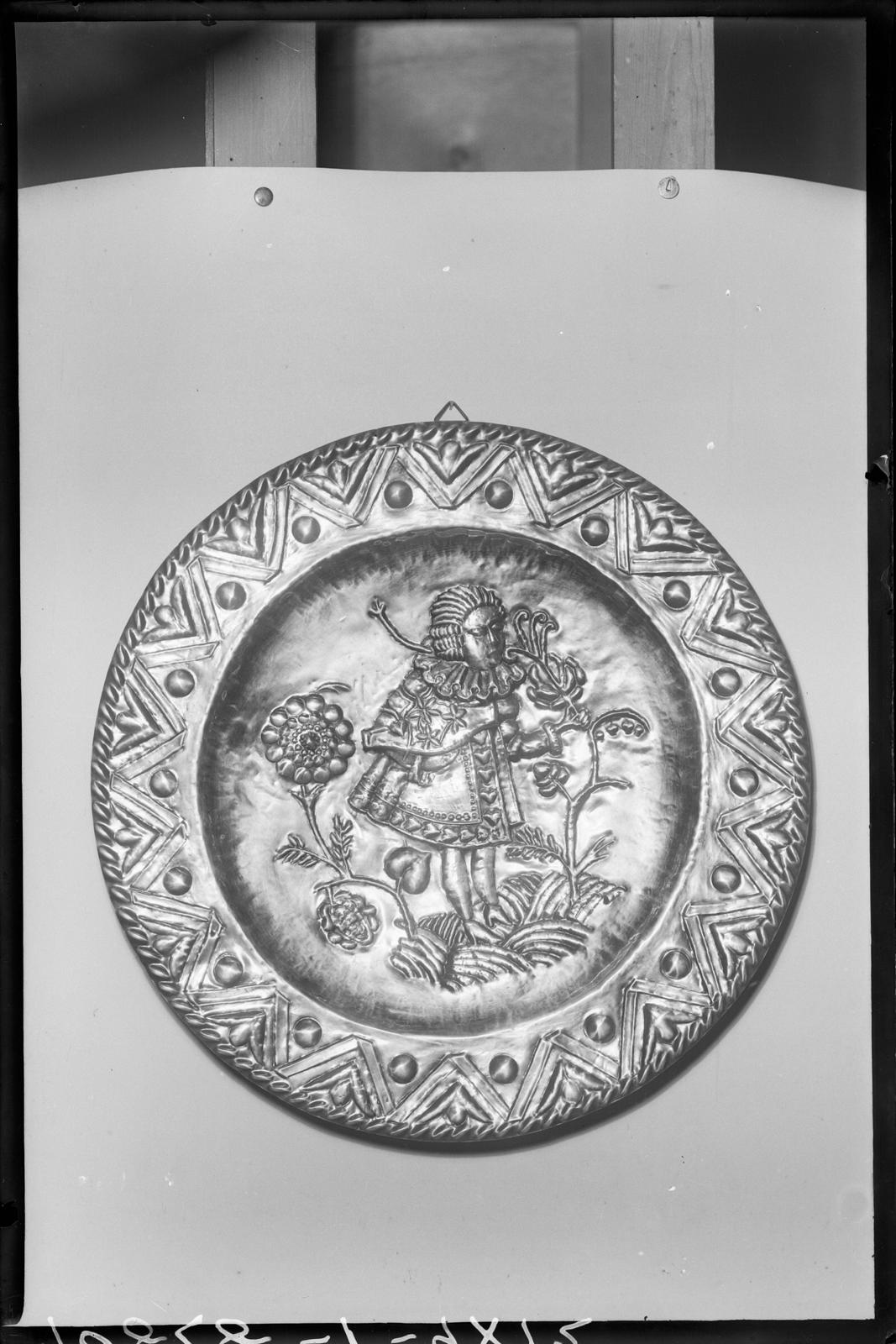 Desconegut, [Plat]