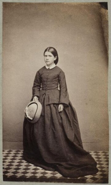Unknown, Carte-de-visite photographs (480). Four photographs  are dry-mounted to each sheet (120).
