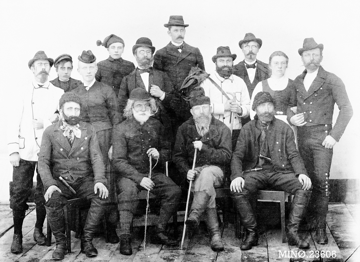 Henrik Augustinsson Stinessen, Skuespillergruppe fra Fåset