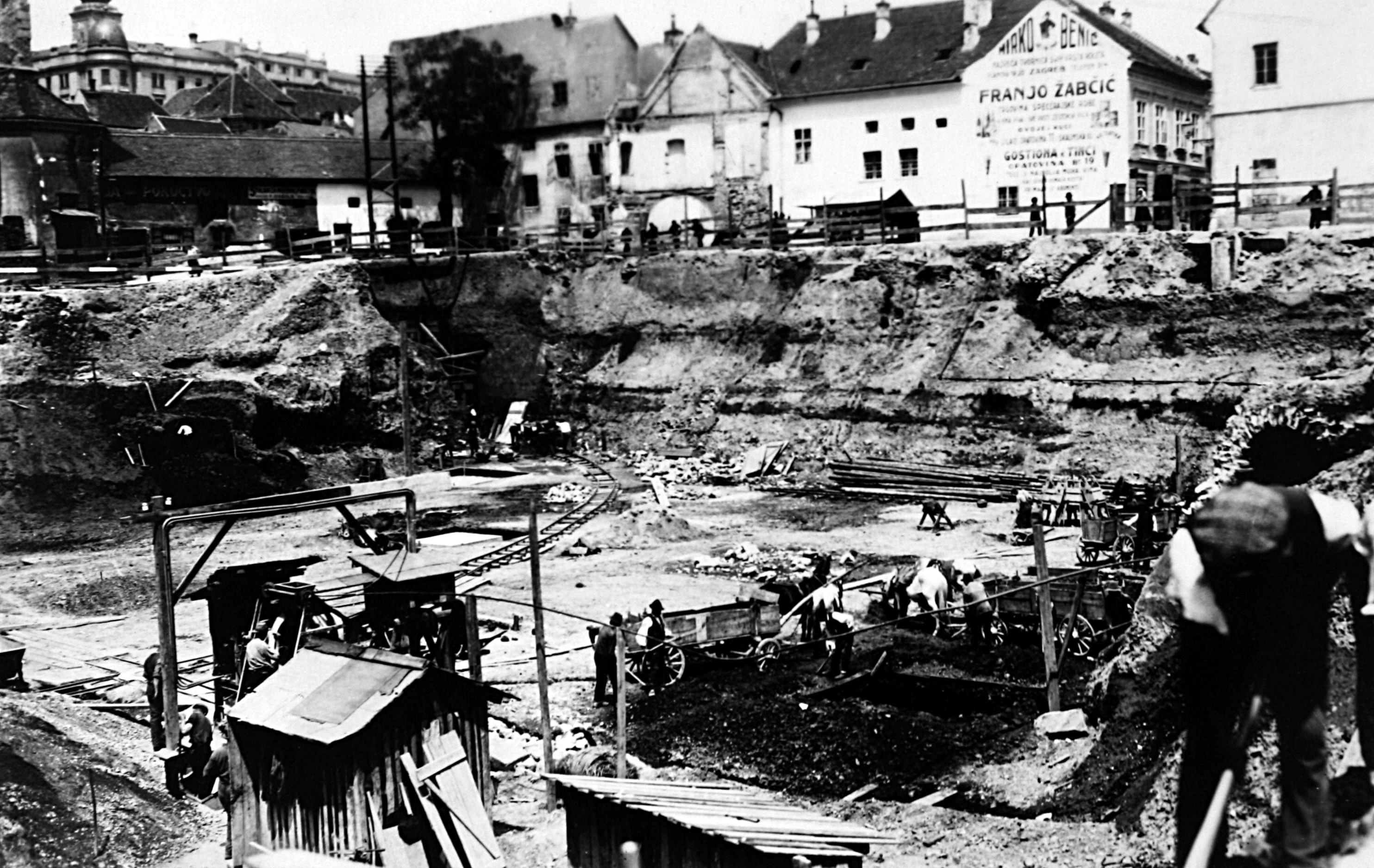 Vladimir Horvat, Zagreb (Dolac) - Izgradnja tržnice, odvoz zemlje