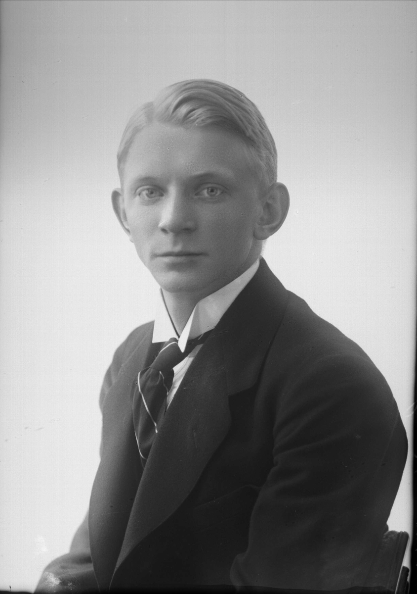 Gustav Borgen, NFB.44563