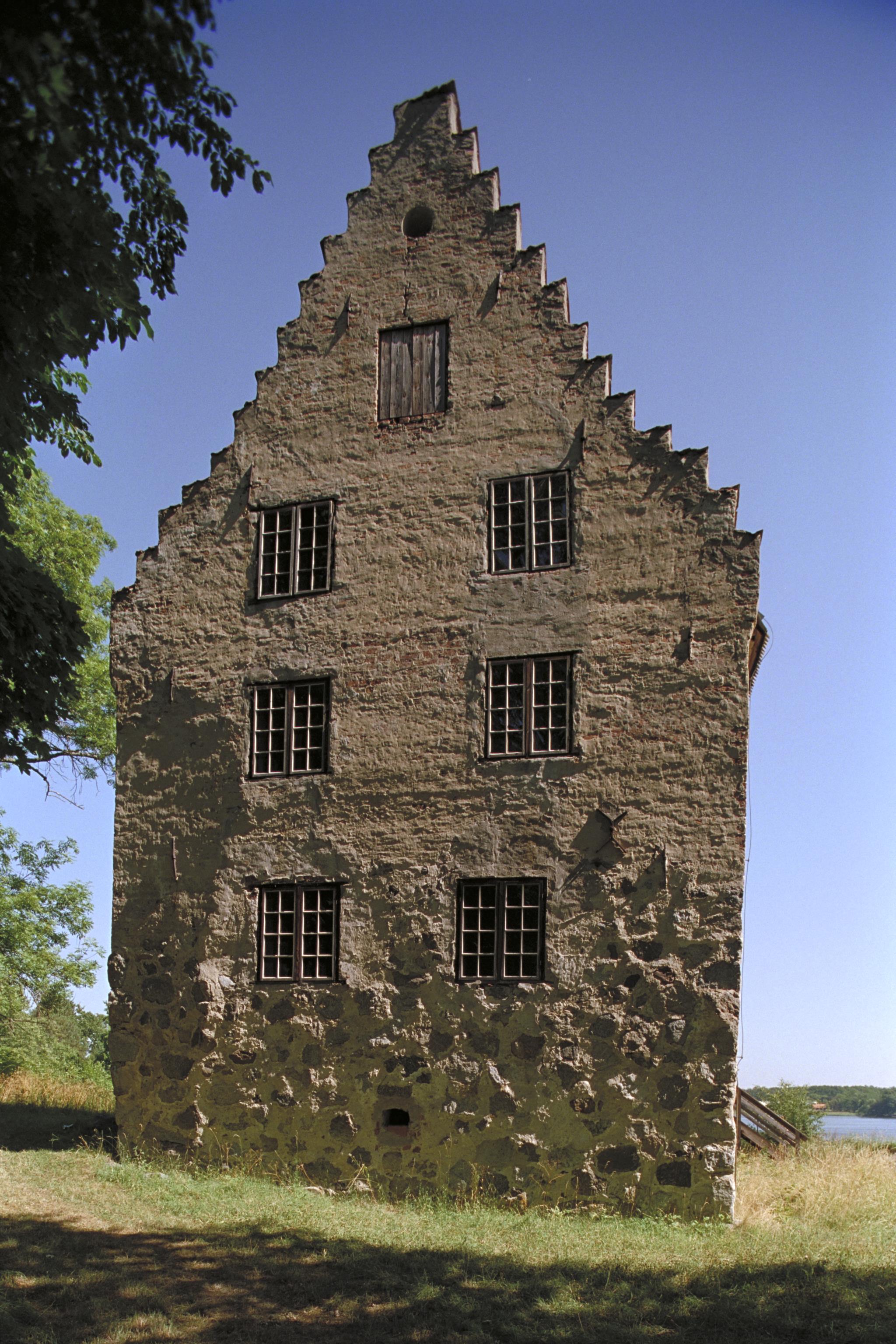 Bengt A Lundberg, Utö hus