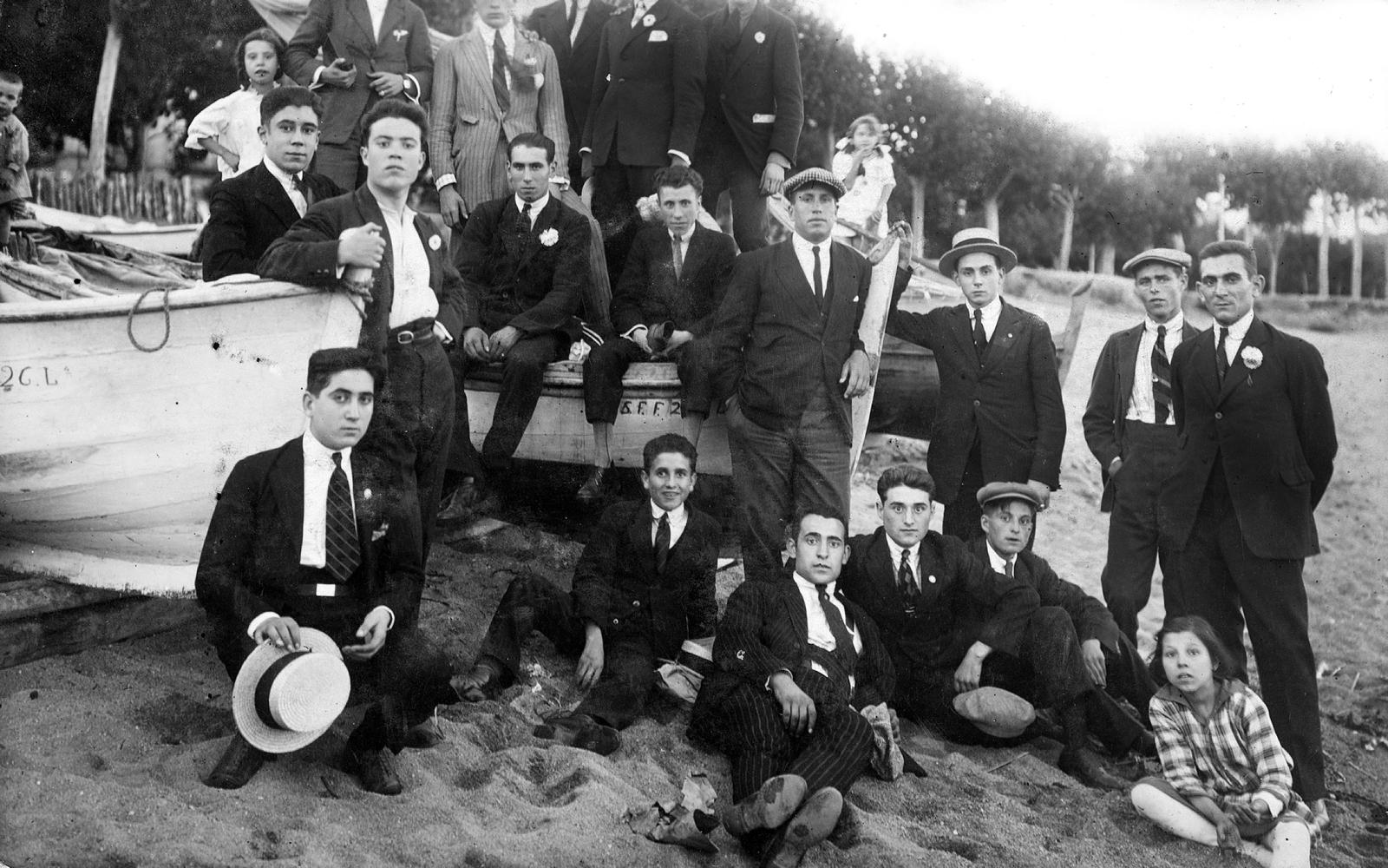 Desconegut, [Sortida del GEiEG a Sant Feliu]