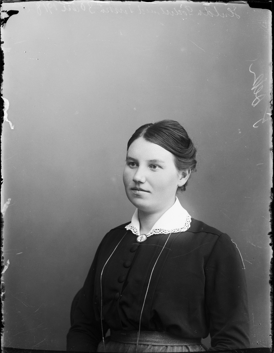 Skötsner-Edhlund, Hulda Söderlund från Tuskö, Börstil socken, Uppland, 1918