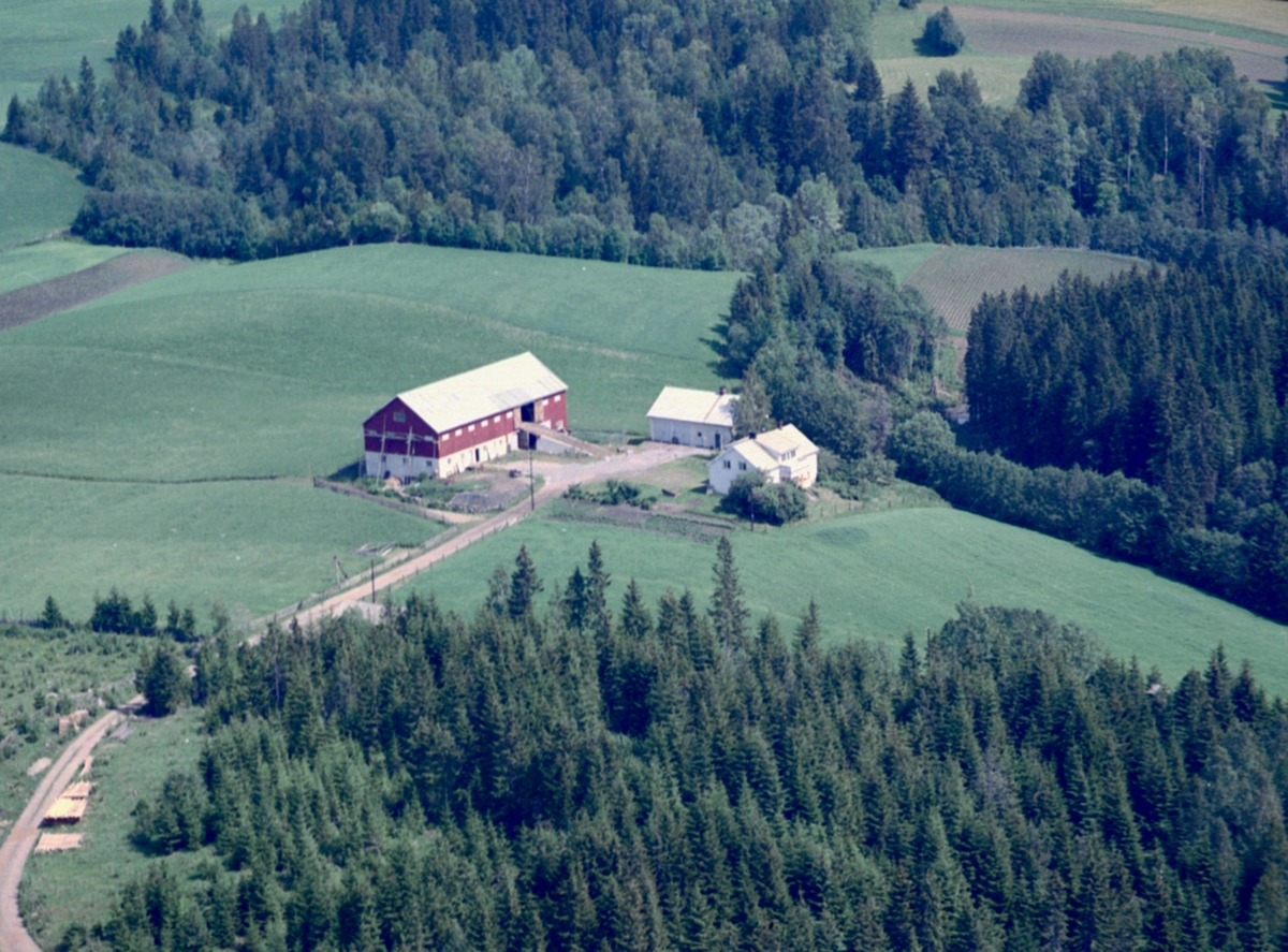 Widerøes Flyveselskap A/S, FLYFOTO DOKSRUD GARD