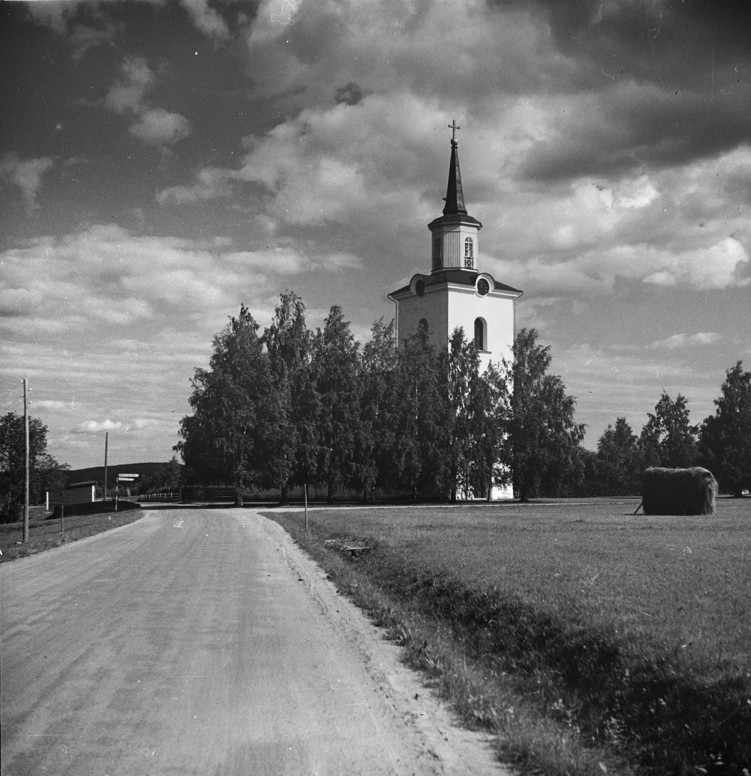 Nils Lagergren, Multrå kyrka