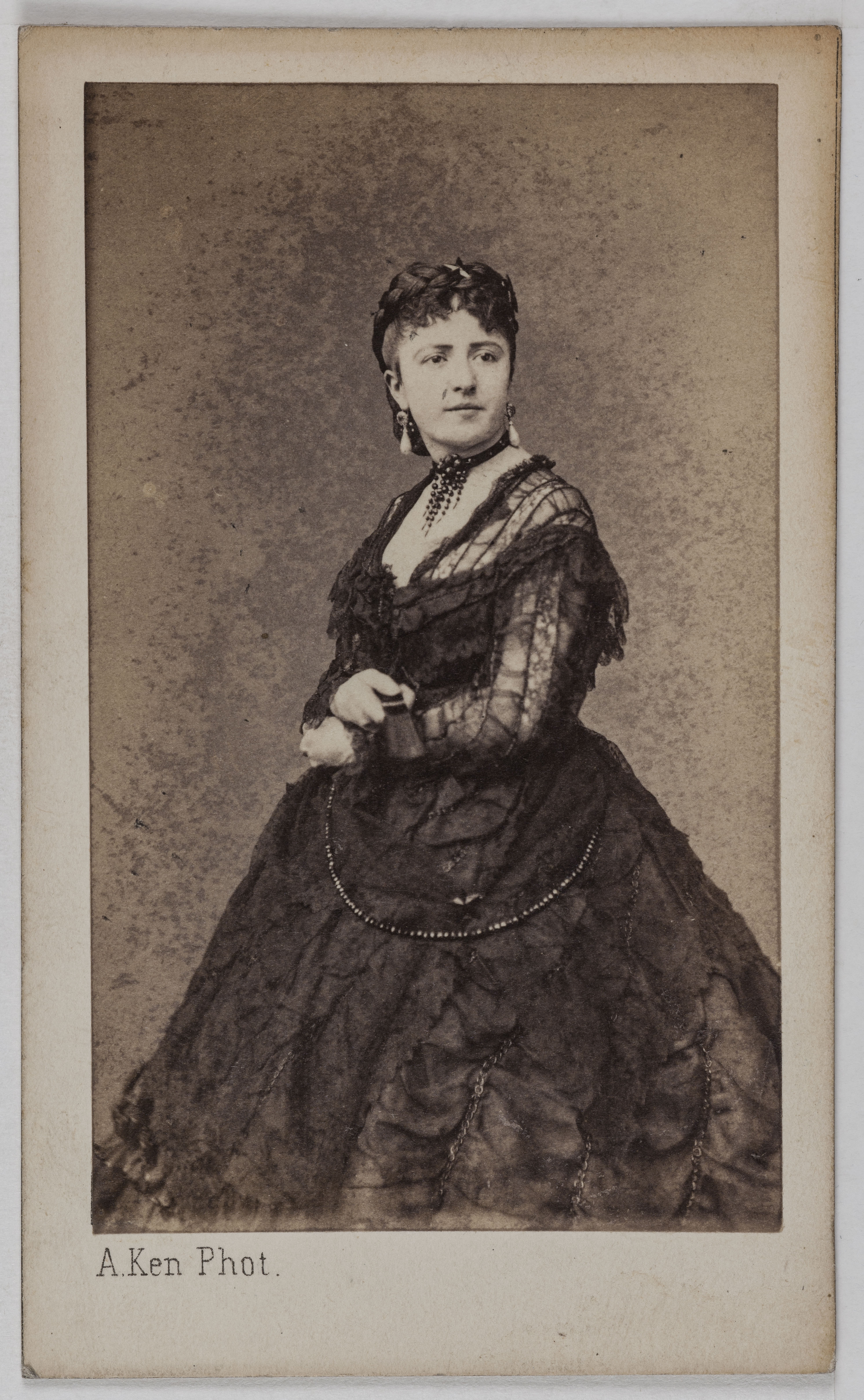 Alexandre Ken, Portrait de Lowendall Suzanne, (actrice)