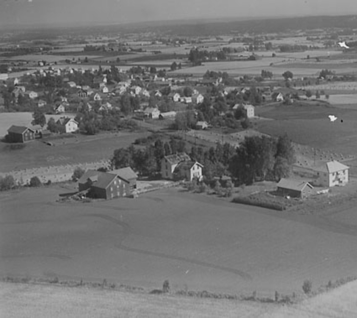 Widerøes Flyveselskap A/S, FLYFOTO GJELHAUG, STANGE