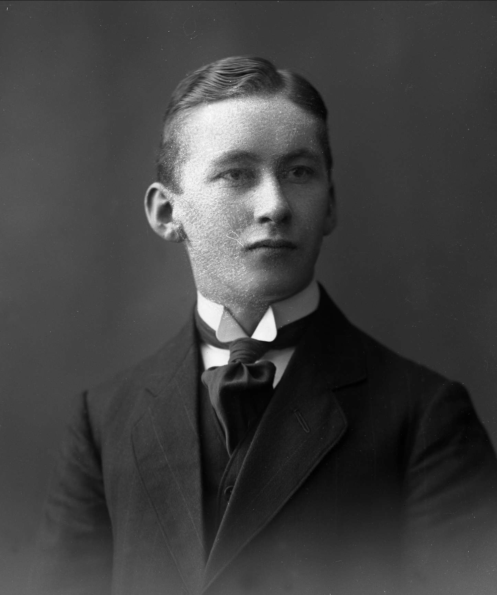 Gustav Borgen, NFB.44689