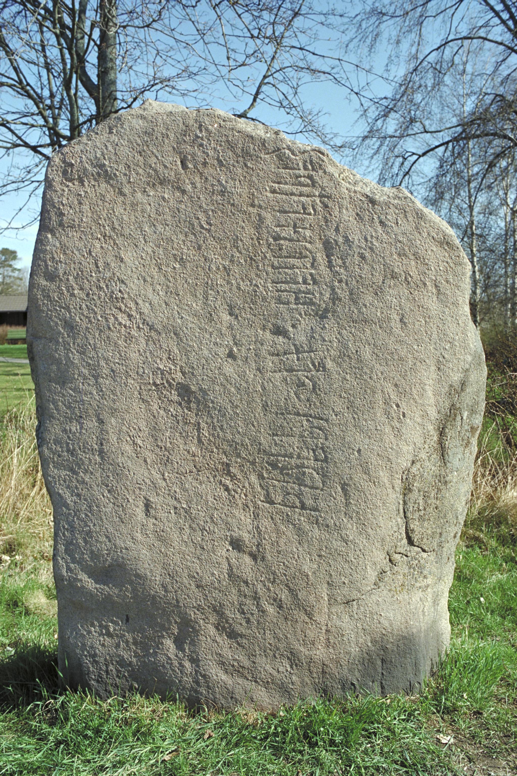 Bengt A Lundberg, Bo KJ61 Tanum, Kallebystenen