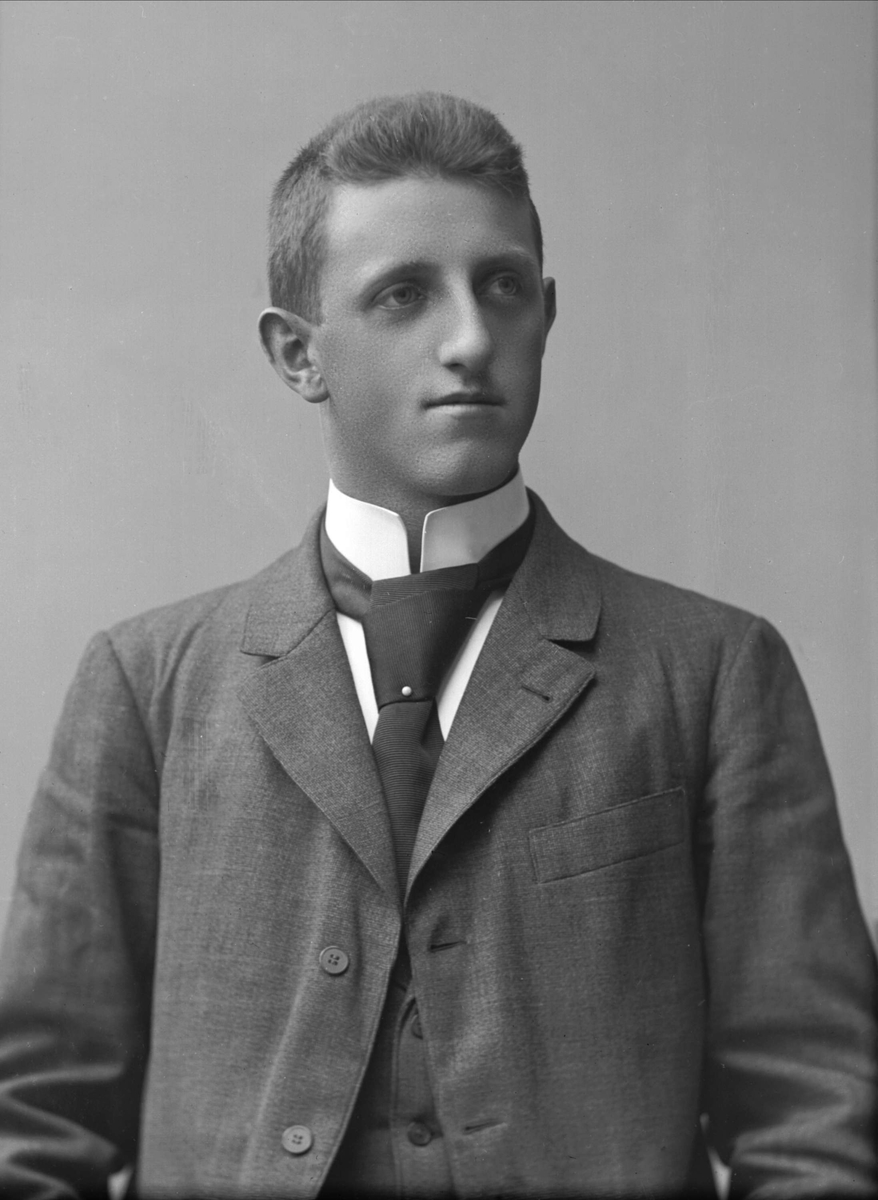 Gustav Borgen, NFB.38676