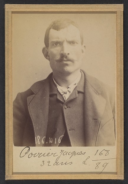 Alphonse Bertillon, Poirier. Jacques, Étienne. 30 ans, né à Gien (Loiret). Garçon de marchand de vins. Anarchiste. 30/4/92.