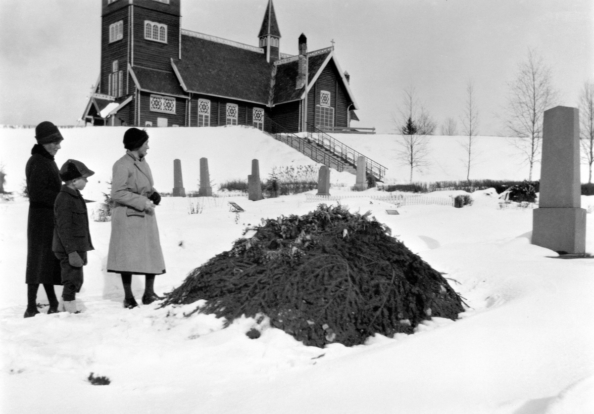 Anno Domkirkeodden, JOHANNES THOMASSENS GRAVSTED, ØVRE VANG KAPELL, KIRKE, BEGRAVELSE, VINTER