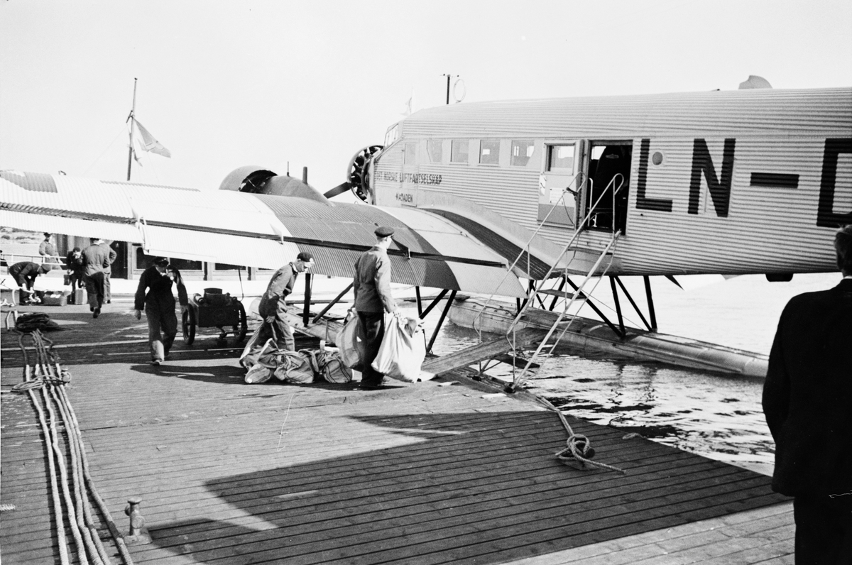 Anders Beer Wilse, Prot: Flyve. Posten bringes ombord