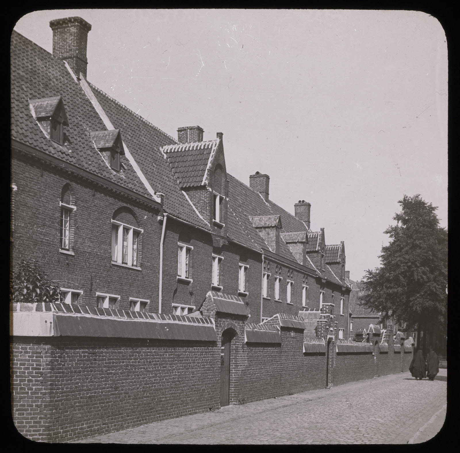 Desconegut, Gand, une rue du grand béguinage Mazo, E.