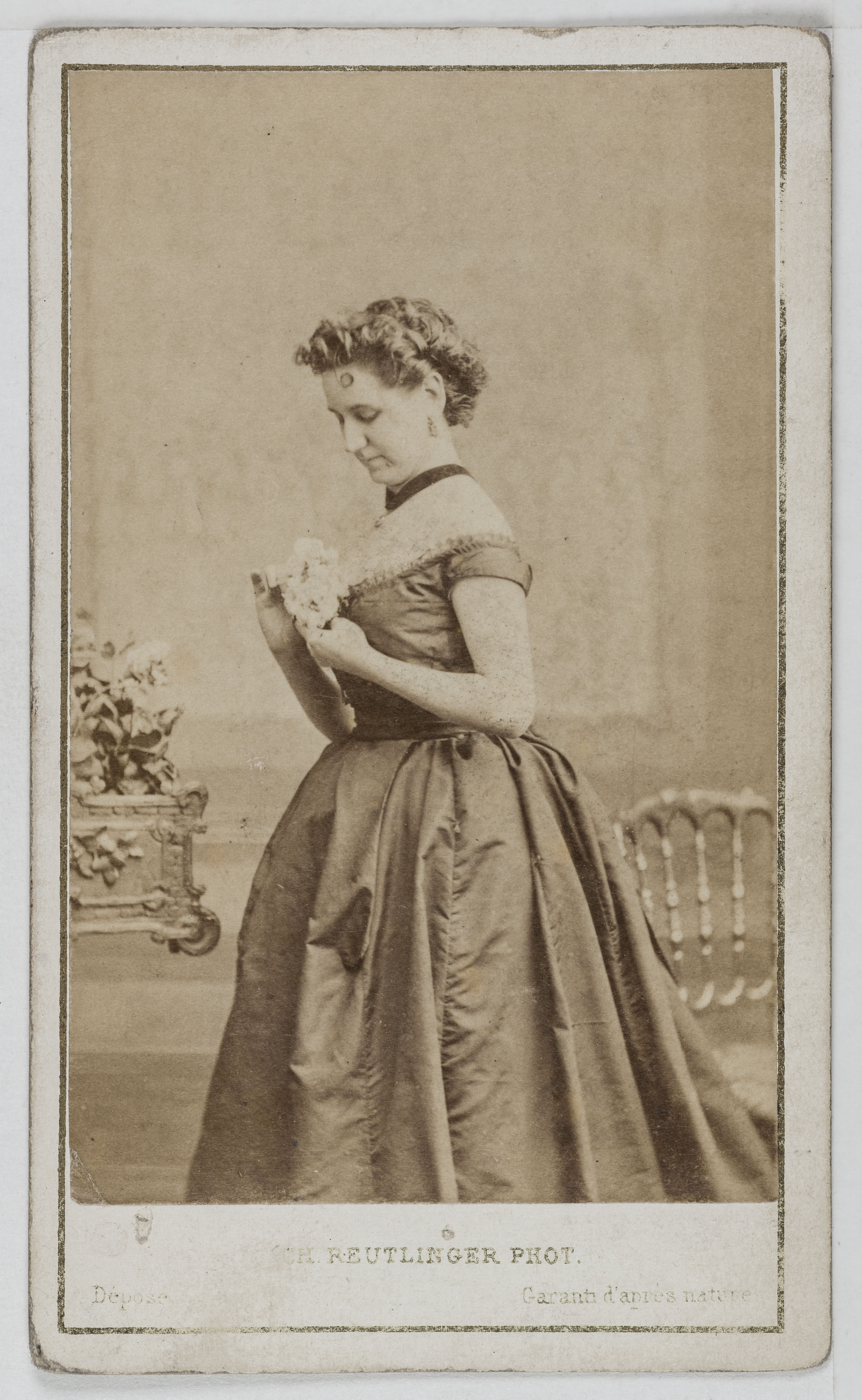 Charles Reutlinger, Portrait de Nini, danseuse à l'Opéra.