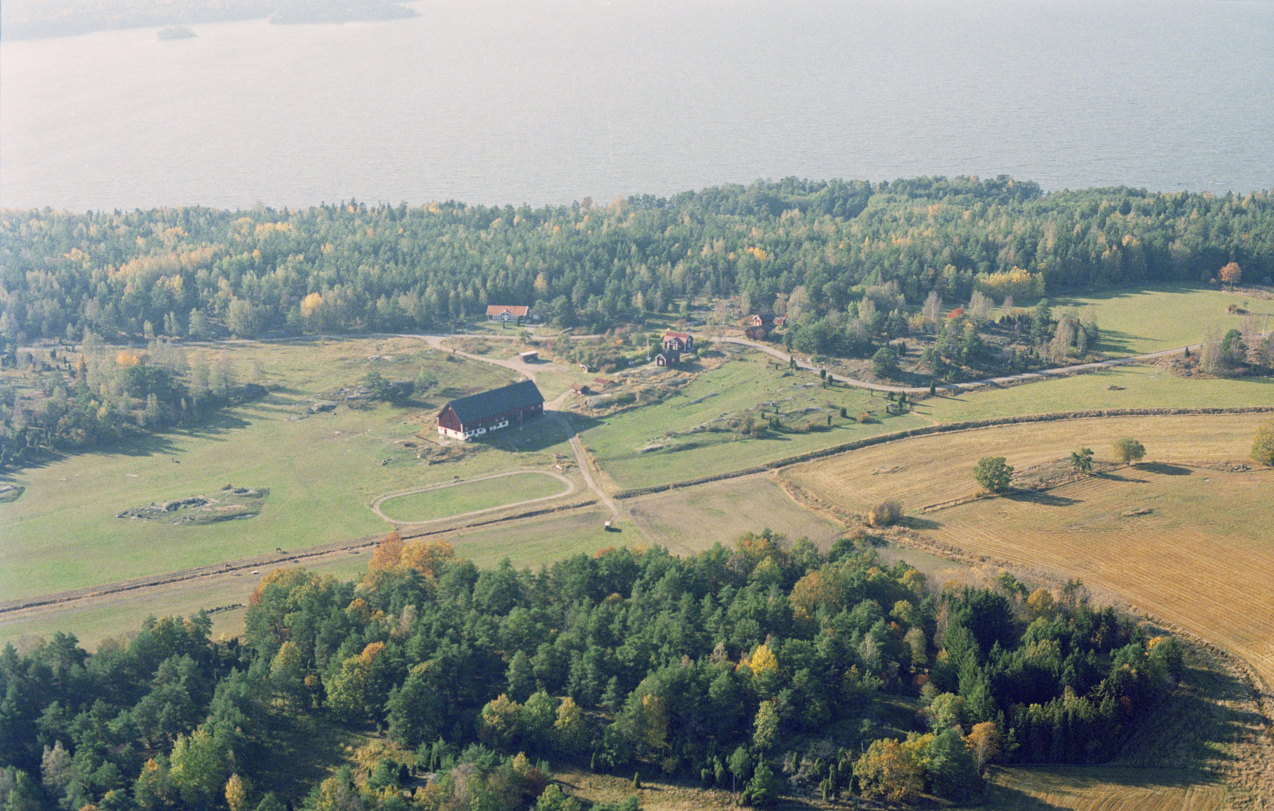 Jan Norrman, Ängsö 17:1-2