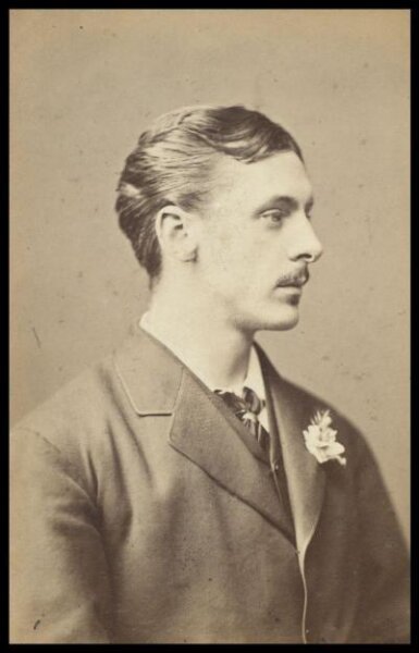 London Stereoscopic and Photographic Company, Guy Little Theatrical Photograph