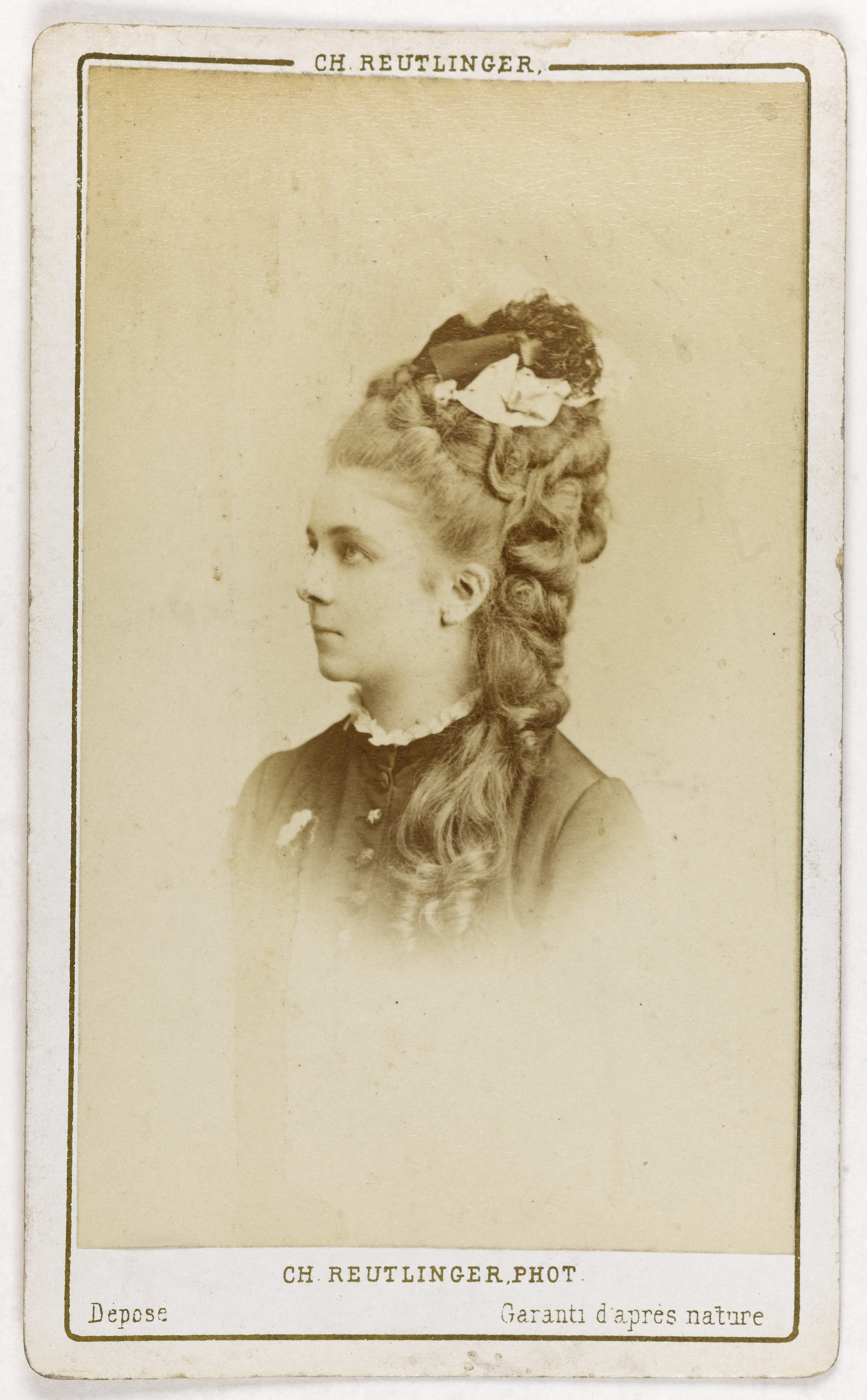 Charles Reutlinger, Portrait de Louise Vally, actrice.